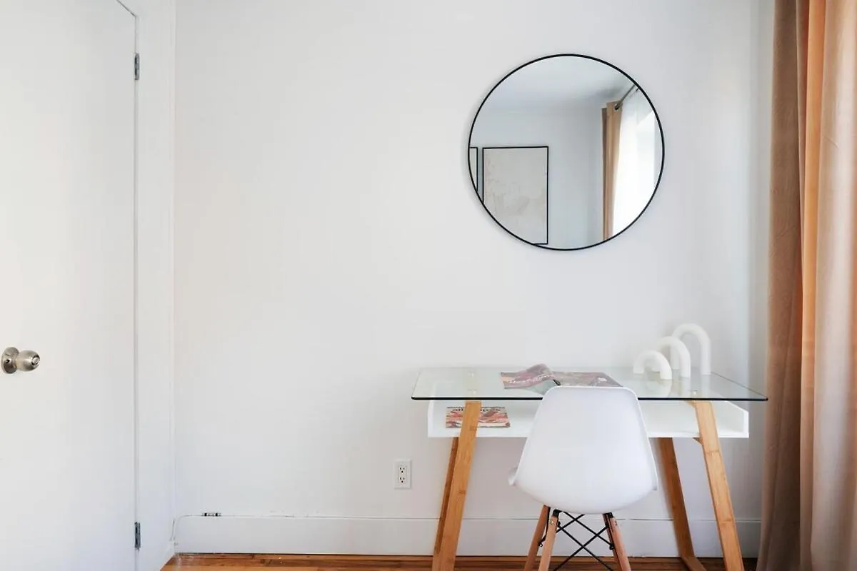 444-3A Newly Renovated 1Br - Elevator Building Apartment New York