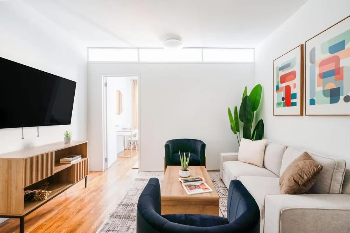 444-3A Newly Renovated 1Br - Elevator Building Apartment New York